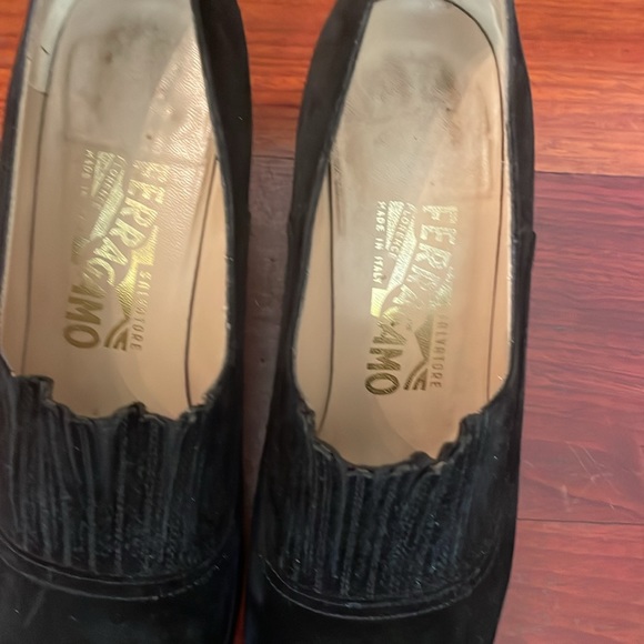 Salvatore Ferragamo black suede shoes size 7 1/2 - Picture 5 of 7